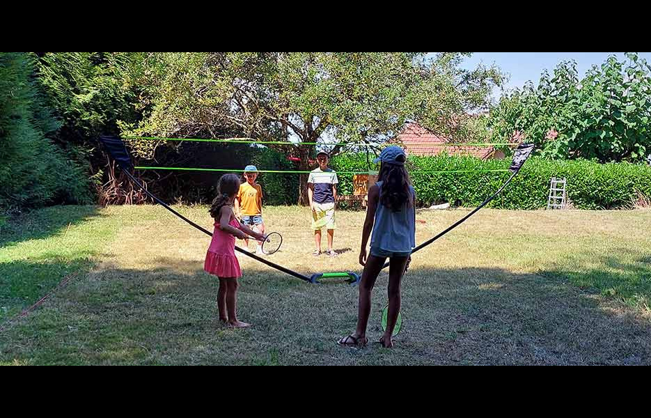 Gîte Le Pré Charville - Activités & Loisirs Terrain de badminton