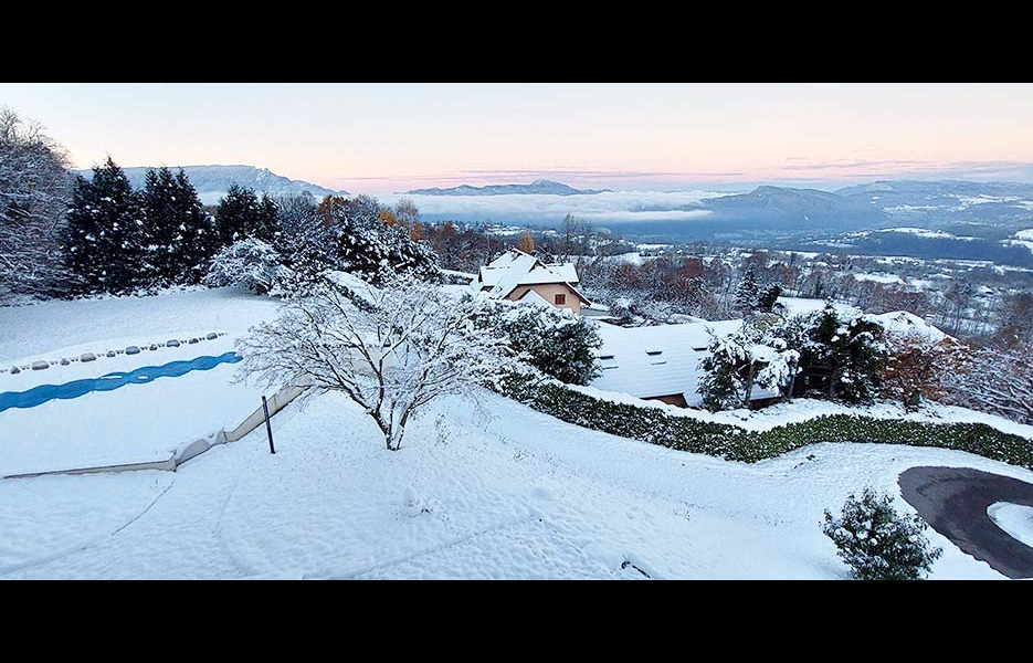 Gîte Le Pré Charville - Activités & Loisirs Neige sur le gîte