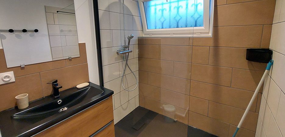 Gîte Le Pré Charville - Activités & Loisirs Salle de bain, douche italienne 180x90